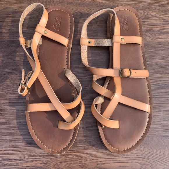 Mossimo Sandals - Picture 1 of 4